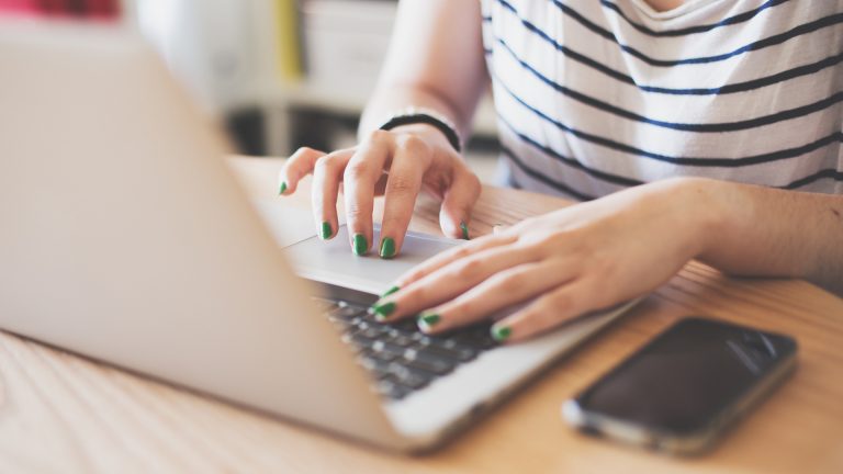 woman-using-laptop